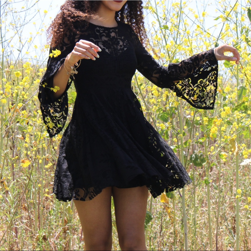Black Lace Free People Dress😍